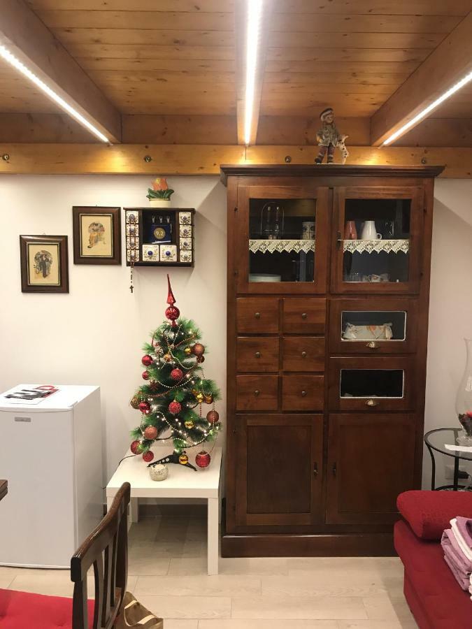Casa Vacanze Albano 알바노라치알레 외부 사진